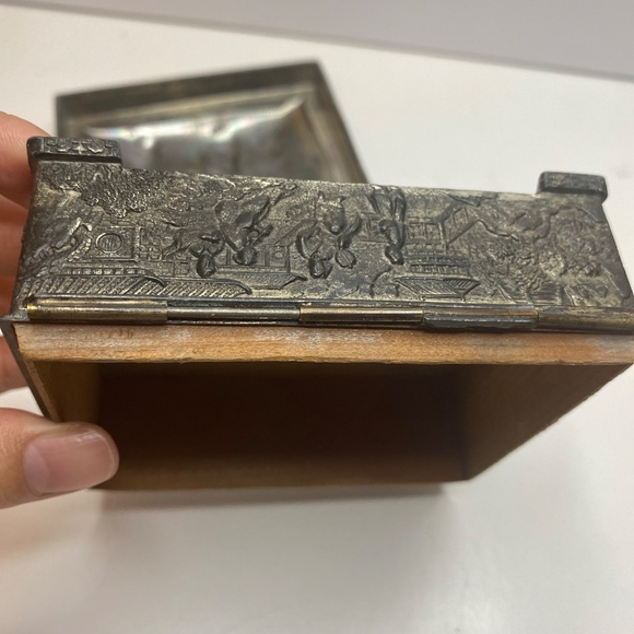 Antique Pewter Carved Trinket Jewelry Box Made In Japan (hinged Damaged) - Picture 11 of 14